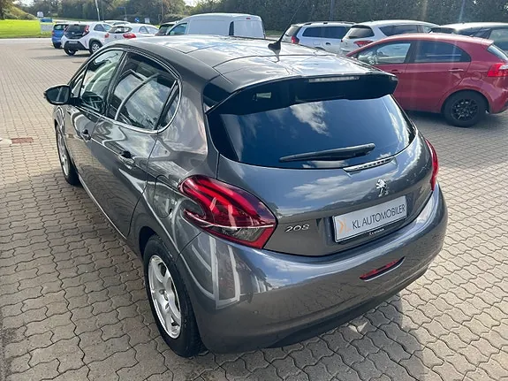 Peugeot 208 2019 photo 5