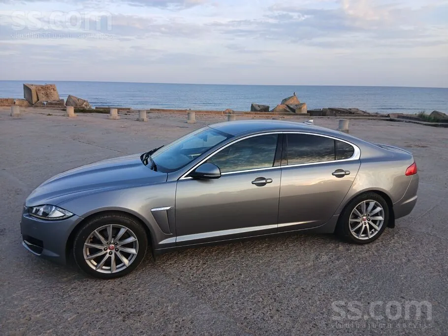 Jaguar Xf 2014 photo 2