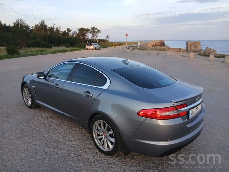 Jaguar Xf 2014 photo 3