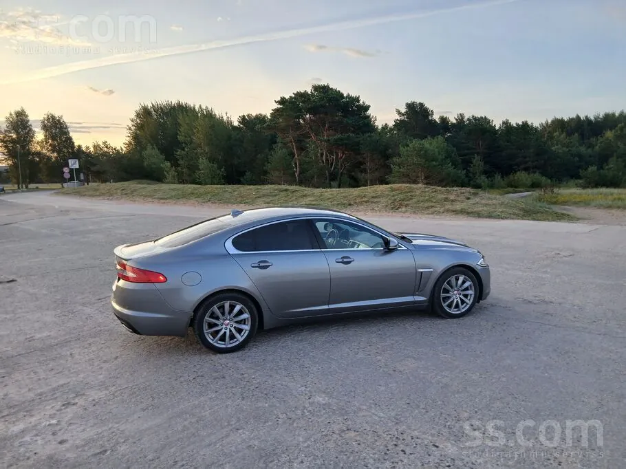 Jaguar Xf 2014 photo 5