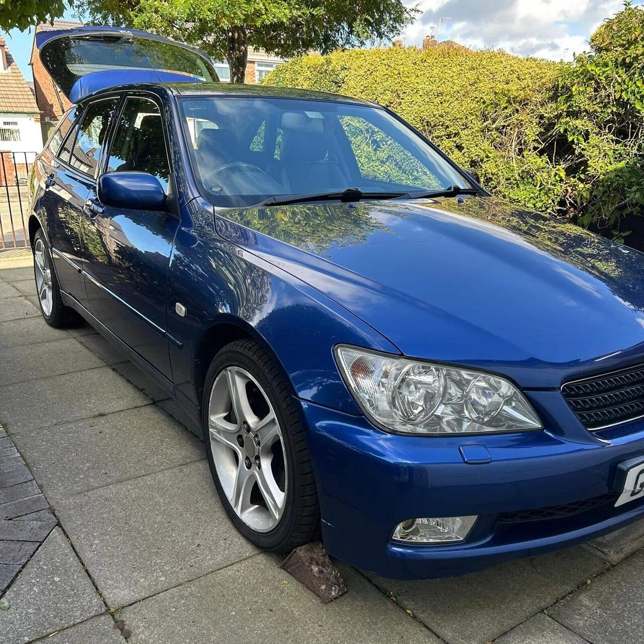Lexus Is 2003 photo 2