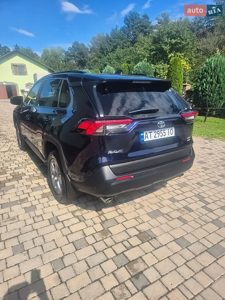 Toyota Rav4 2024 photo 3