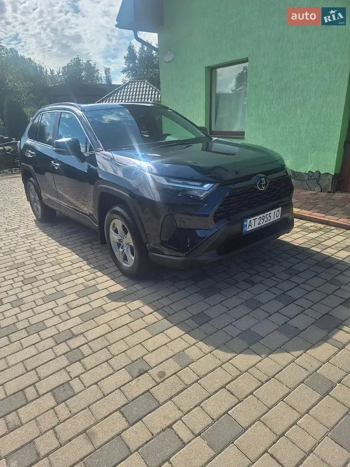 Toyota Rav4 2024 photo 2