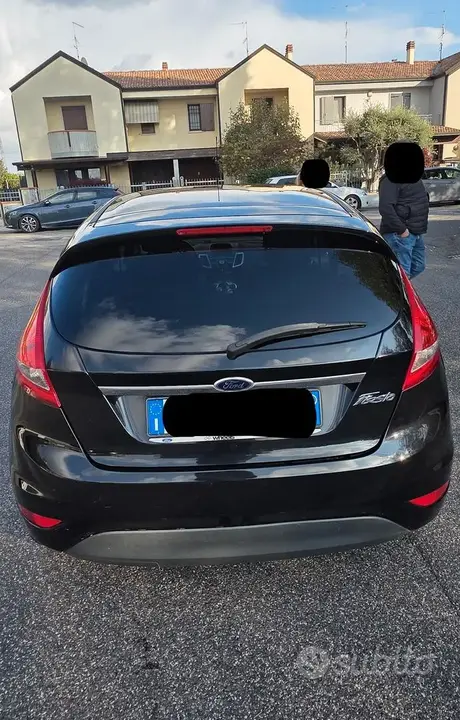 Ford Fiesta 2011 photo 3