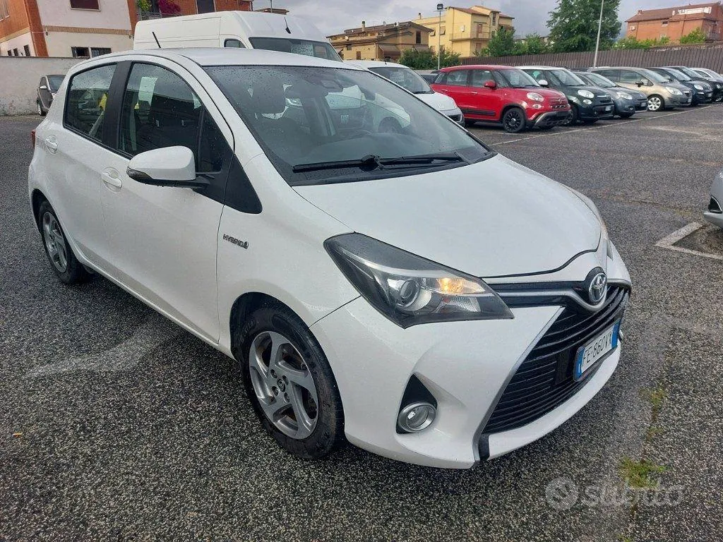 Toyota Yaris 2016 photo 3