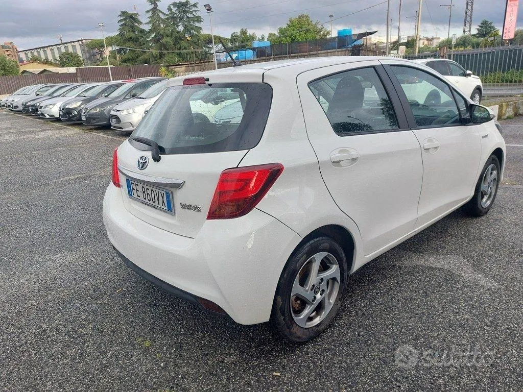 Toyota Yaris 2016 photo 4