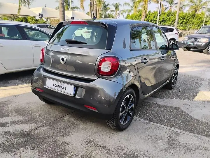 Smart Forfour 2017 photo 3