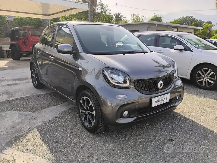 Smart Forfour 2017 photo 2
