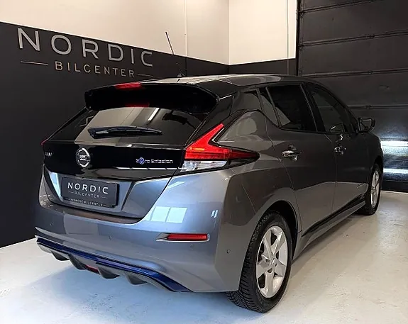 Nissan Leaf 2020 photo 2