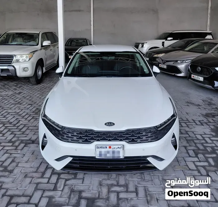 Toyota Camry 2018 photo 2