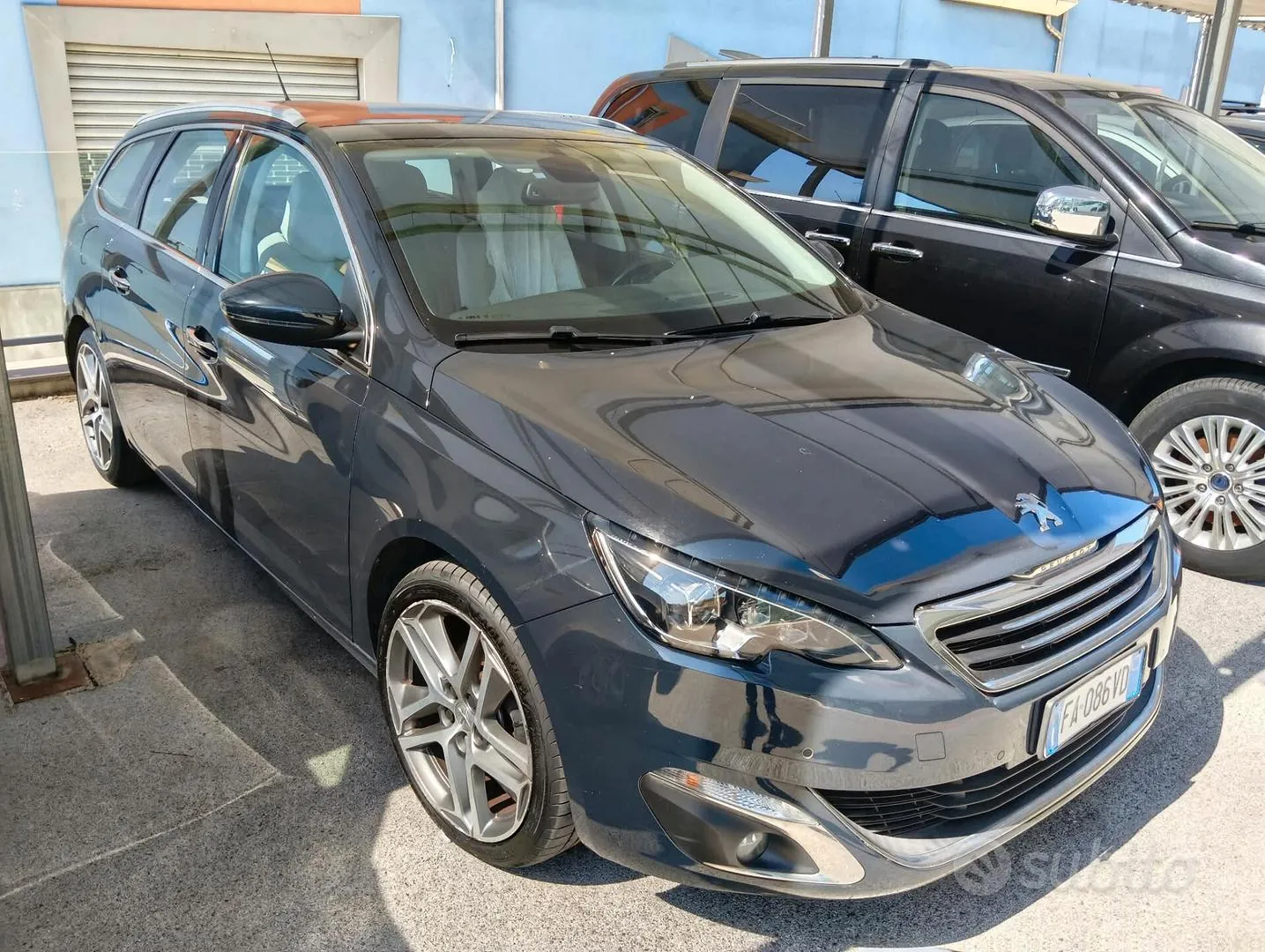 Peugeot 308 2015 photo 2