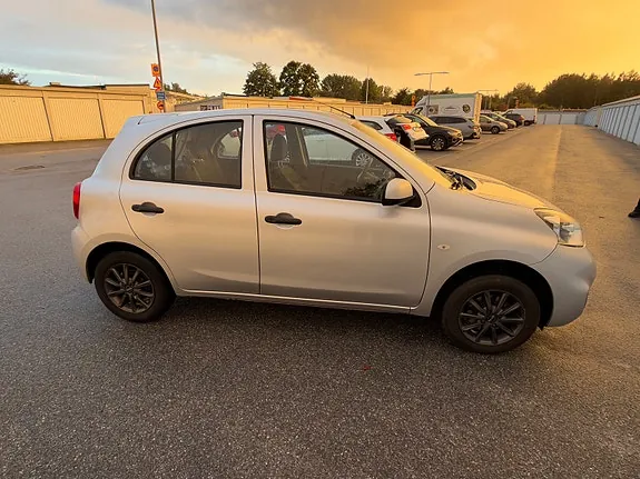 Nissan Micra 2014 photo 2