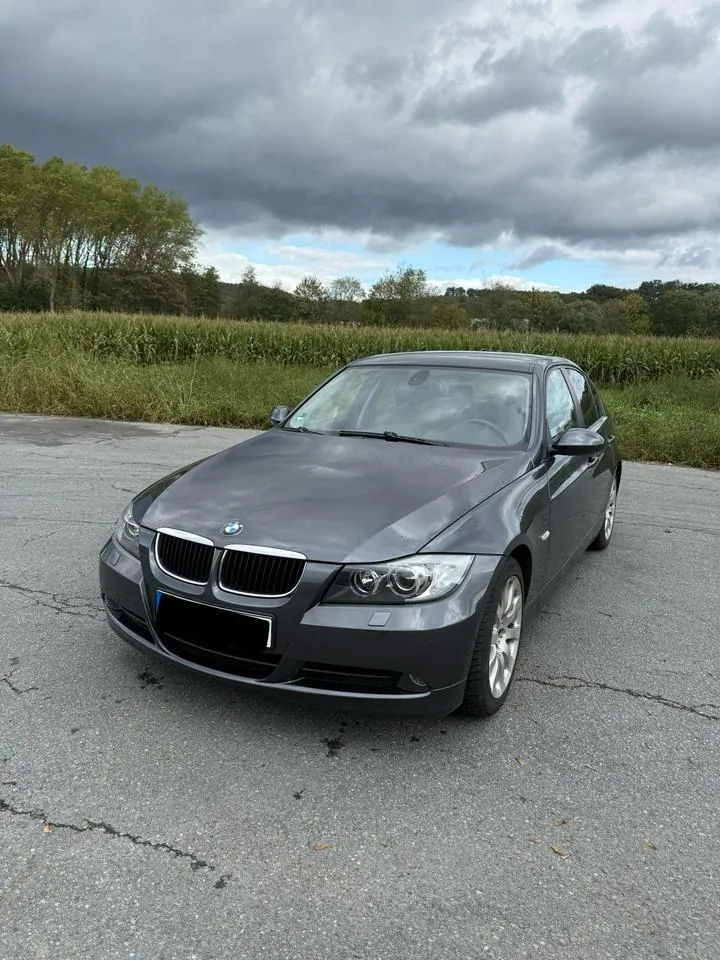 BMW E90