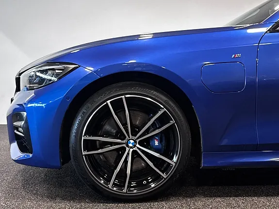 BMW 330E 2021 photo 2