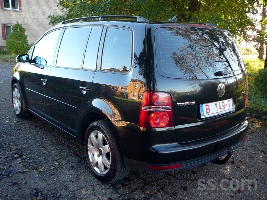 Volkswagen Touran 2007 photo 4