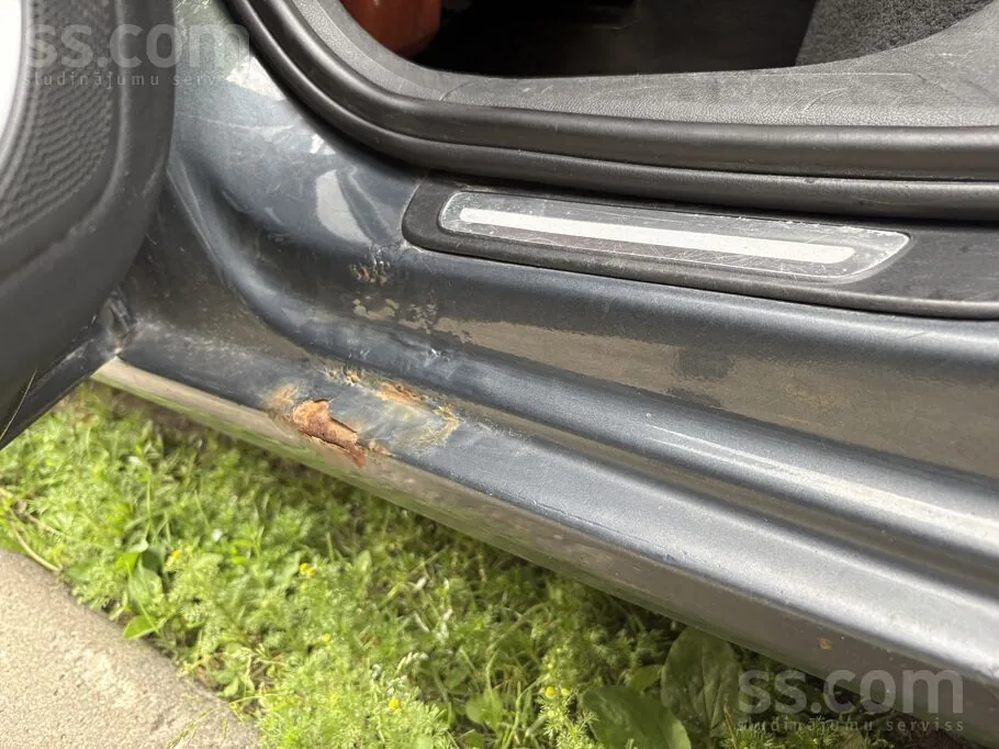 Audi A4 2009 photo 3