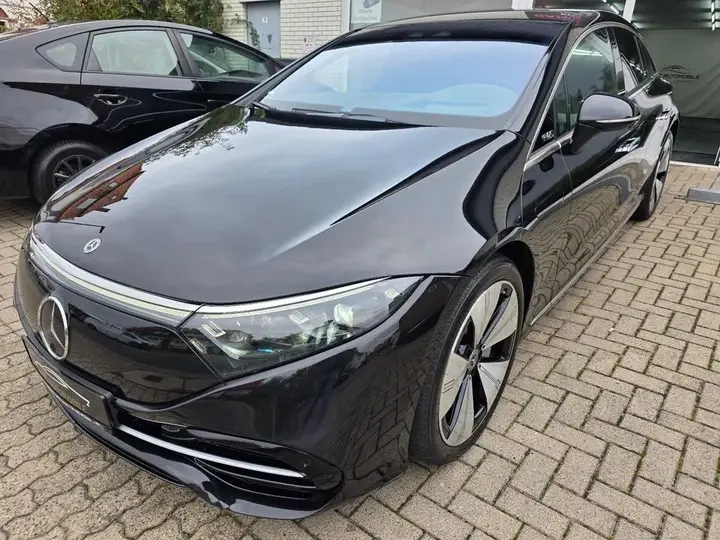 Mercedes-Benz Eqs