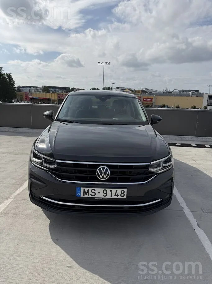 Volkswagen Tiguan 2021 photo 2
