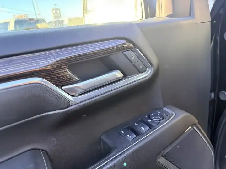GMC Sierra 1500 2024 photo 3