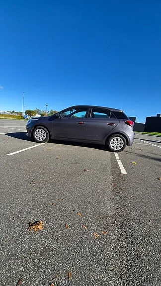 Hyundai I20 2017 photo 2