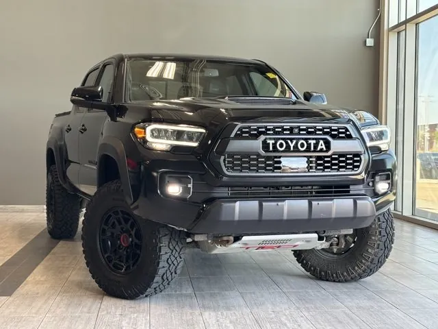 Toyota Tacoma 2023 photo 2