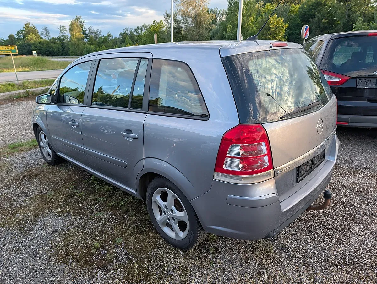 Opel Zafira 2008 photo 3