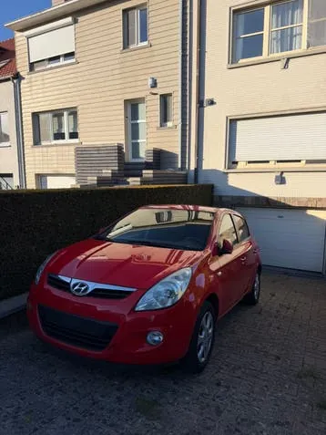 Hyundai I20