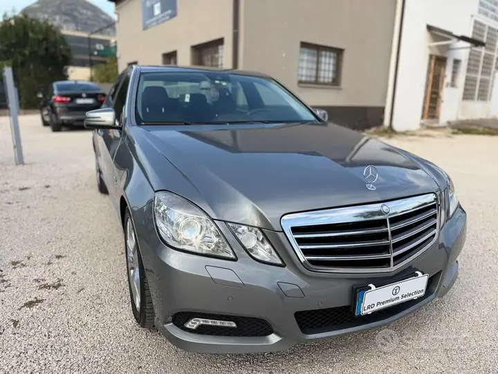 Mercedes-Benz E 350 2010 photo 2