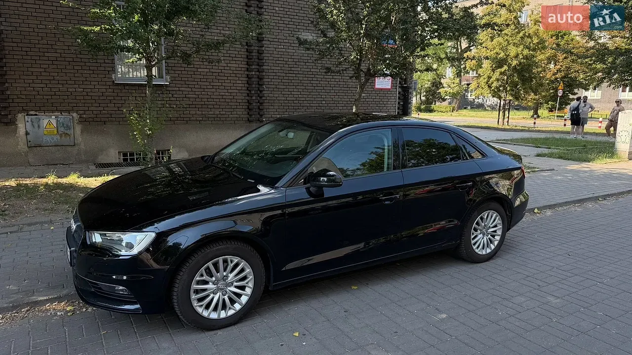 Audi A3 2016 photo 2