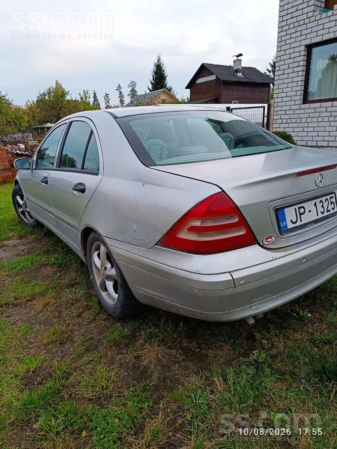 Mercedes-Benz C200 2000 photo 5