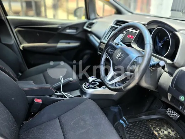 Honda Fit 2015 photo 3
