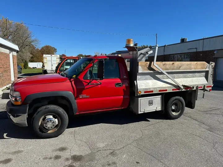 Chevrolet C/K Pickup 3500