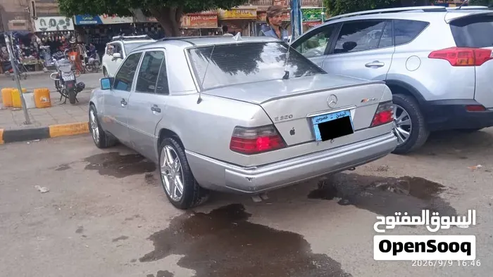 Mercedes-Benz E-Class 1995 photo 3