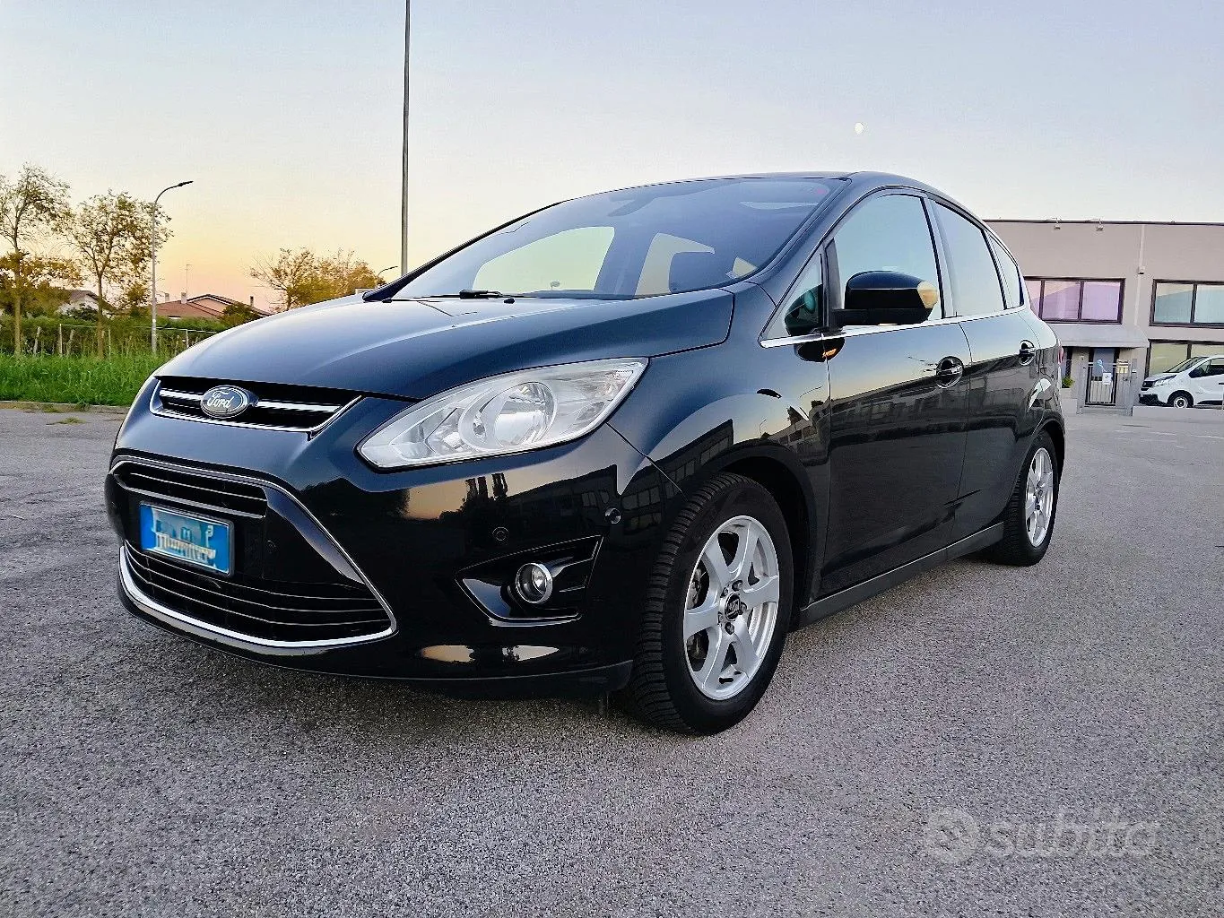 Ford C-Max 2011 photo 4