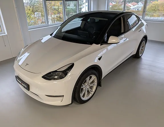 Tesla Model Y 2022 photo 3