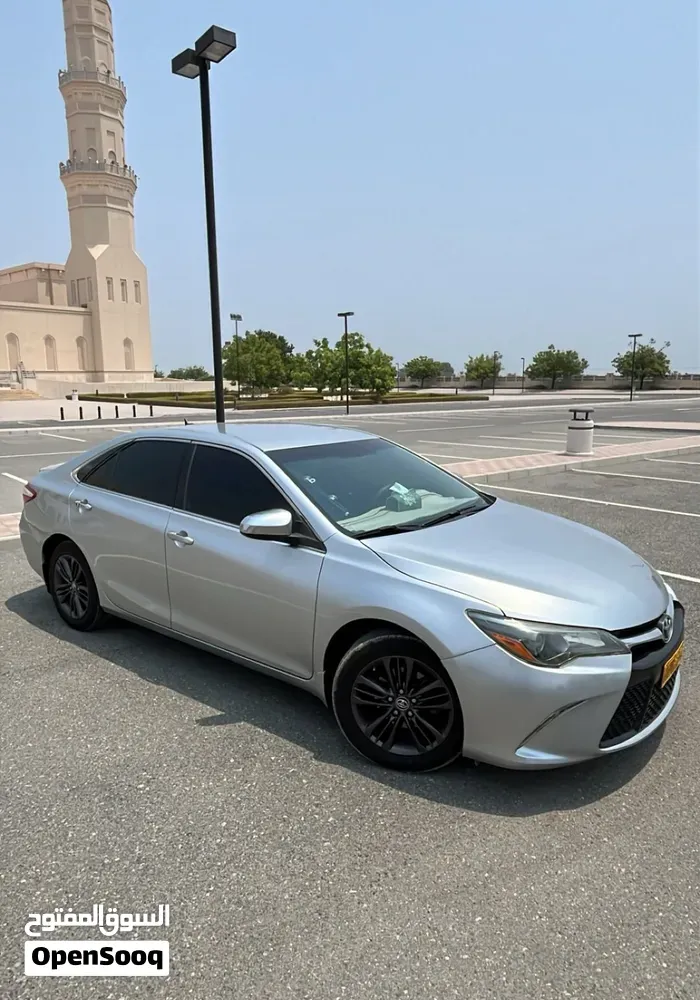 Toyota Camry 2016 photo 2