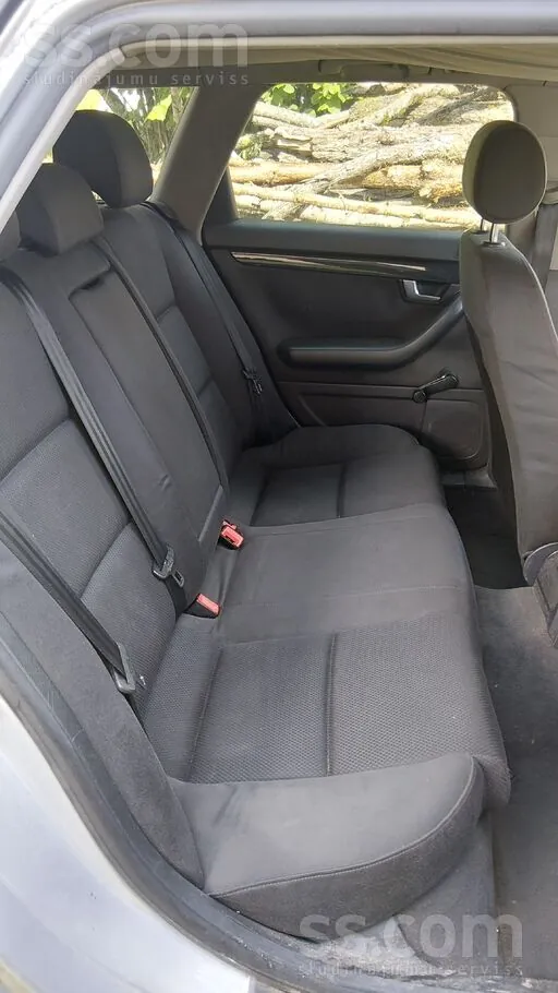 Audi A4 2002 photo 4