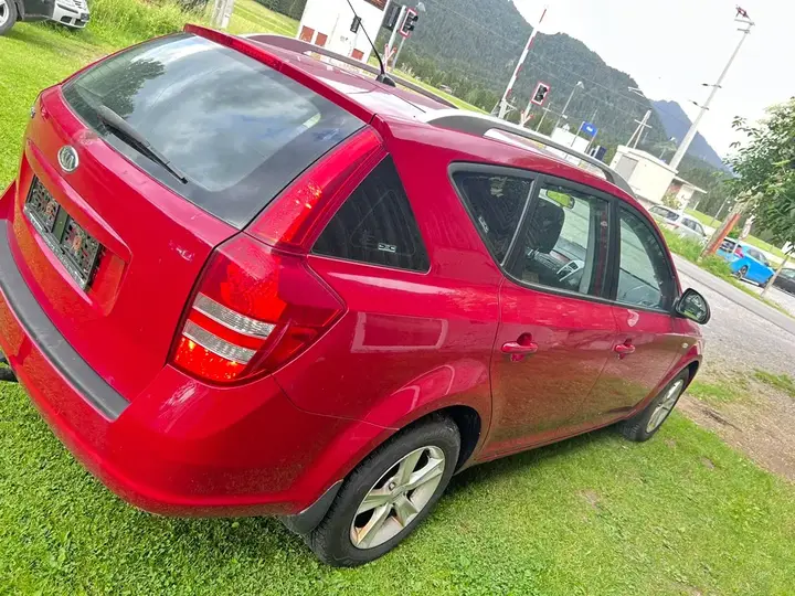 Kia Ceed 2008 photo 2
