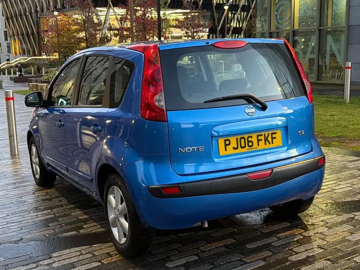 Nissan Note 2006 photo 4