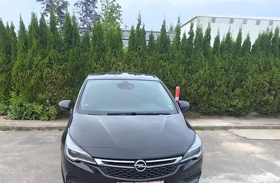 Opel Astra 2018 photo 3