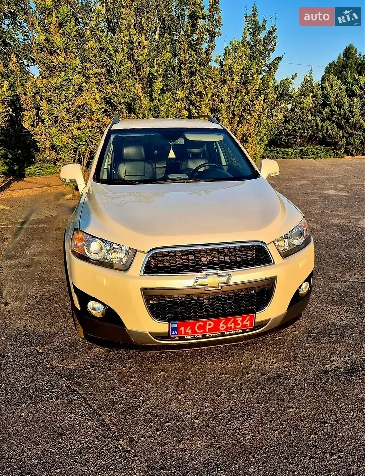 Chevrolet Captiva 2011 photo 2