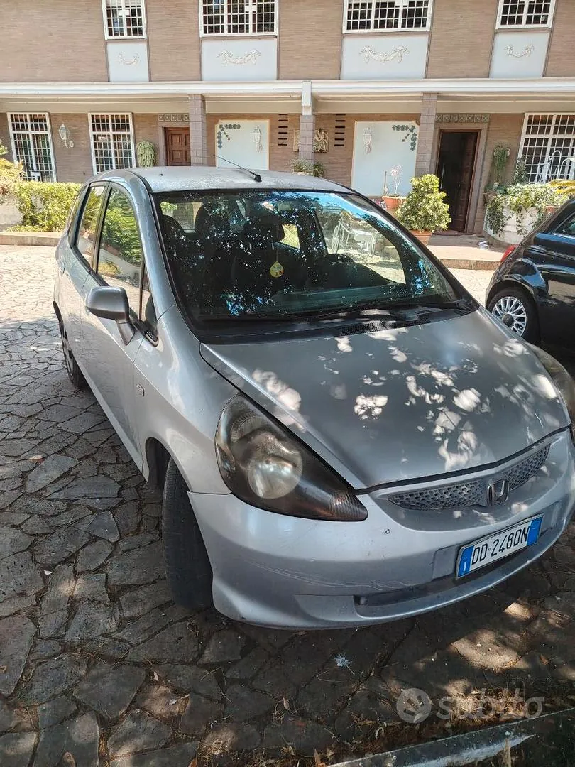 Honda Jazz 2006 photo 2
