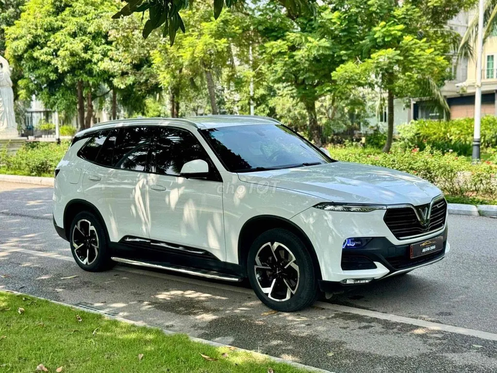 Vinfast Lux Sa Base 2022 photo 2