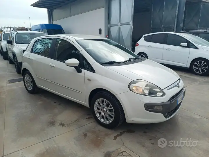 Fiat Punto Evo 2011 photo 5