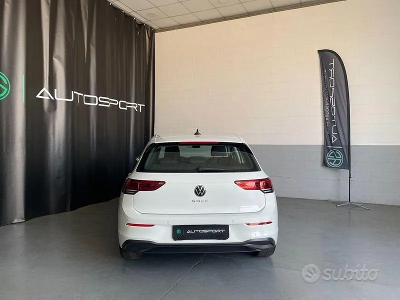 Volkswagen Golf 8 2024 photo 5