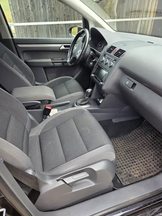 Volkswagen Touran 2014 photo 3