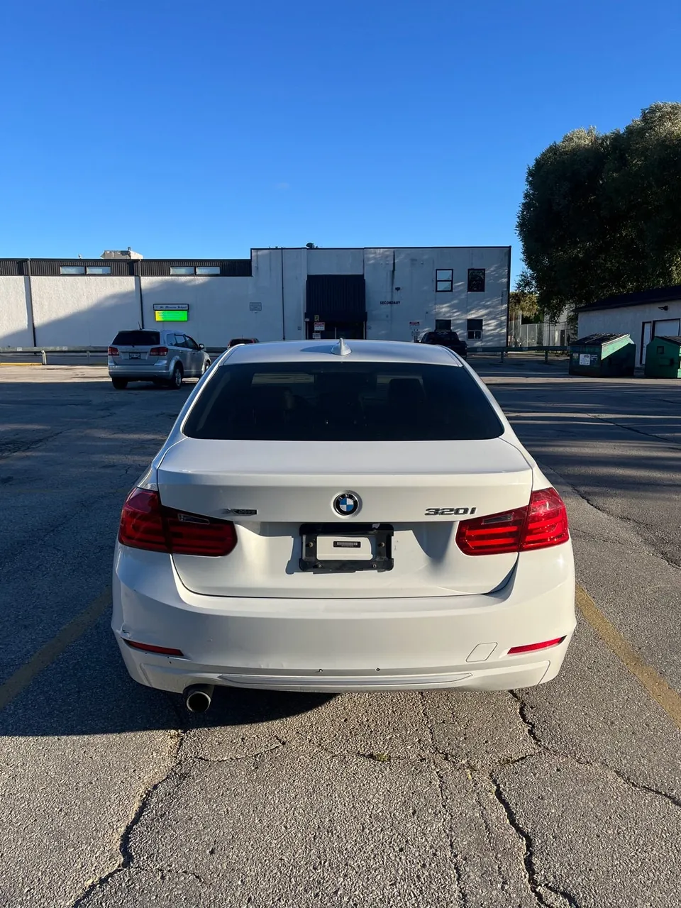 BMW 320I 2014 photo 4