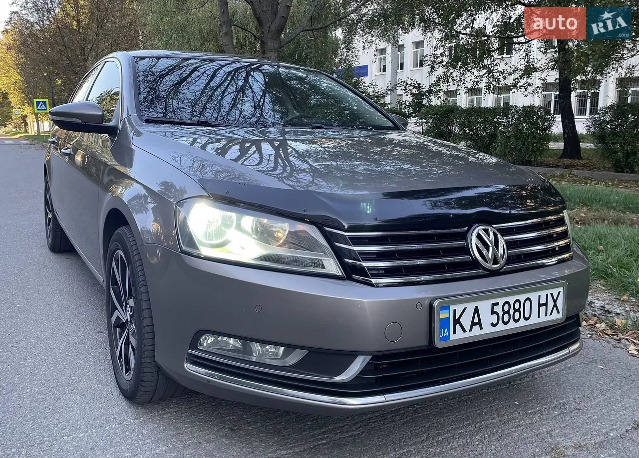 Volkswagen Passat 2011 photo 3