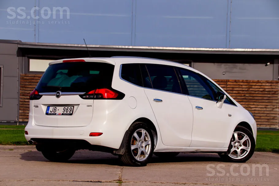 Opel Zafira 2012 photo 4
