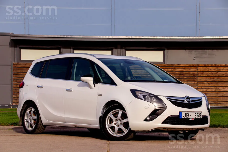 Opel Zafira 2012 photo 3